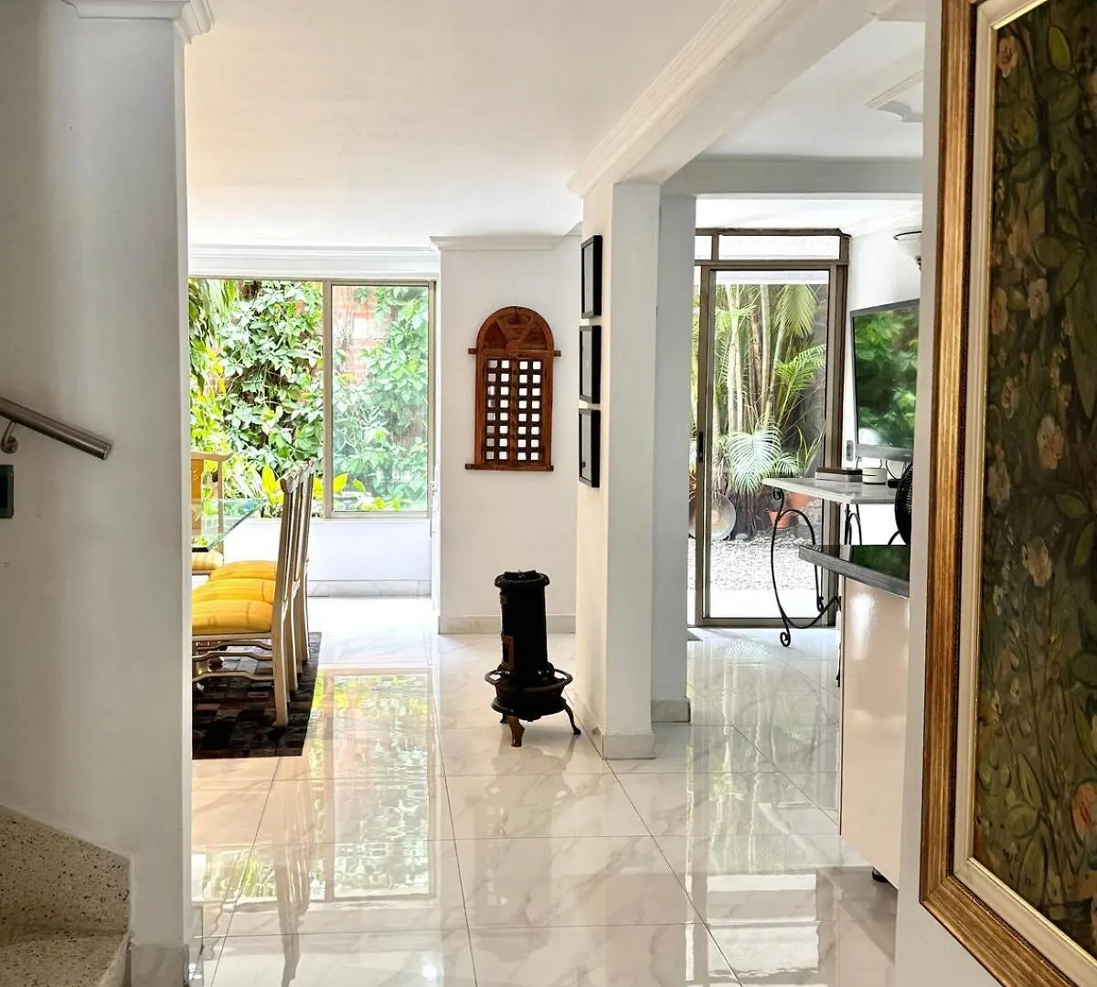 House Surrounded By Nature Cali Colômbia